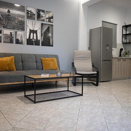 Thalia Apartments Kalamata Exterior photo